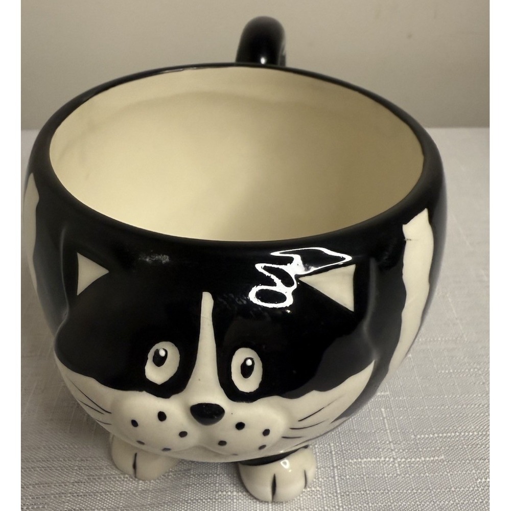 Pier‎ 1 Imports CHUBBY CAT Coffee Mug / Cup Hand Painted Cat Tail Handle